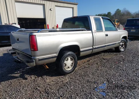 1998 Chevrolet C1500 Fleetside z USA, uszkodzony, nr VIN 2GCEC19M7W1274656